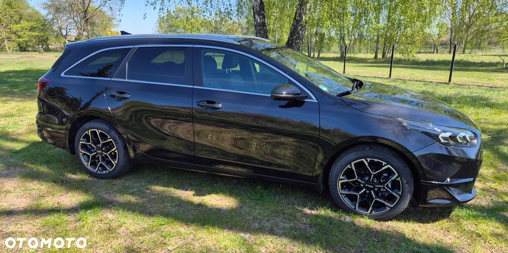Kia Ceed - 25