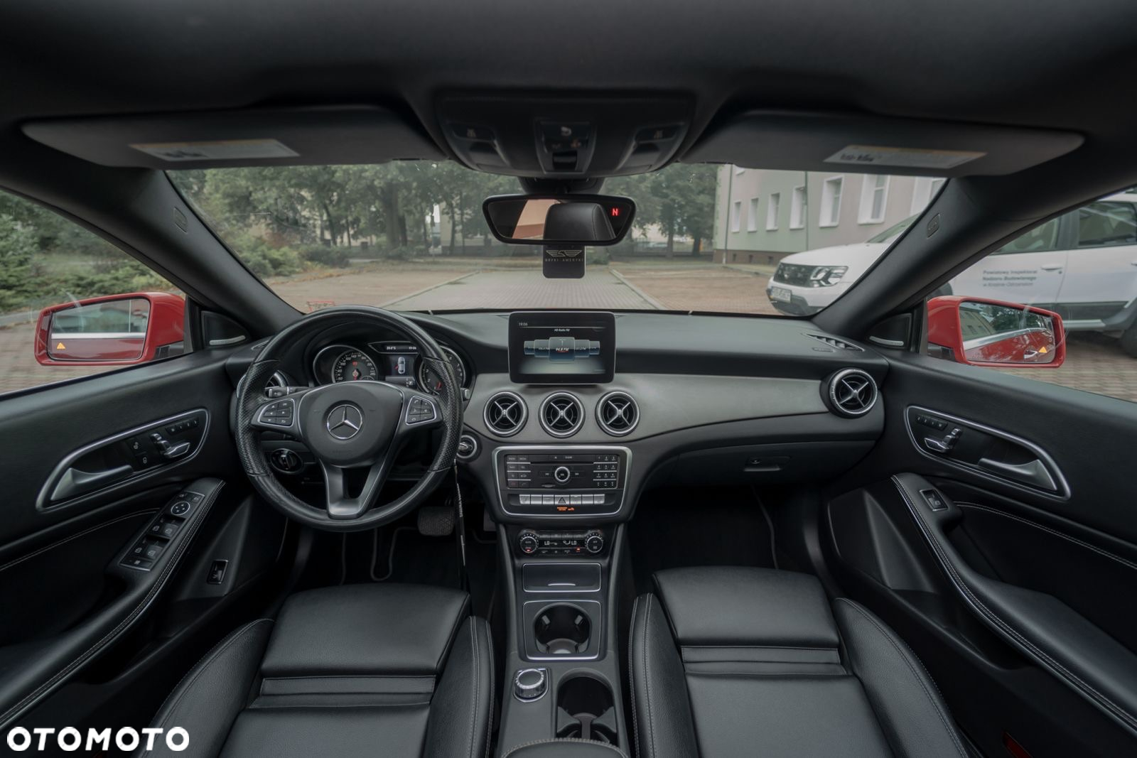 Mercedes-Benz CLA 250 4Matic 7G-DCT - 34