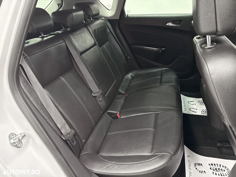 Opel Astra 2.0 CDTI Cosmo - 9
