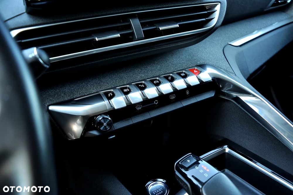 Peugeot 3008 BlueHDi 130 Stop & Start EAT8 Allure - 30