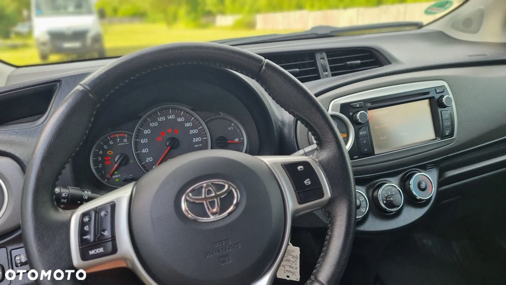 Toyota Yaris 1.0 VVT-i Style - 14
