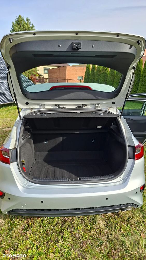 Kia Ceed - 13
