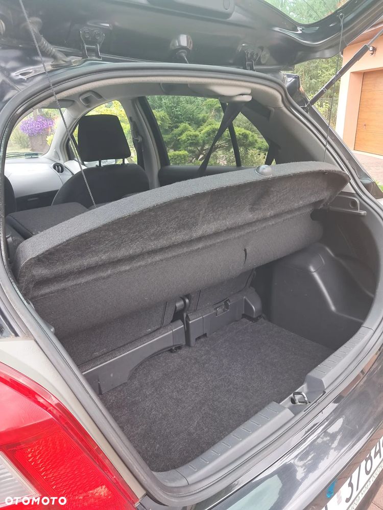 Toyota Yaris 1.33 Dynamic - 12