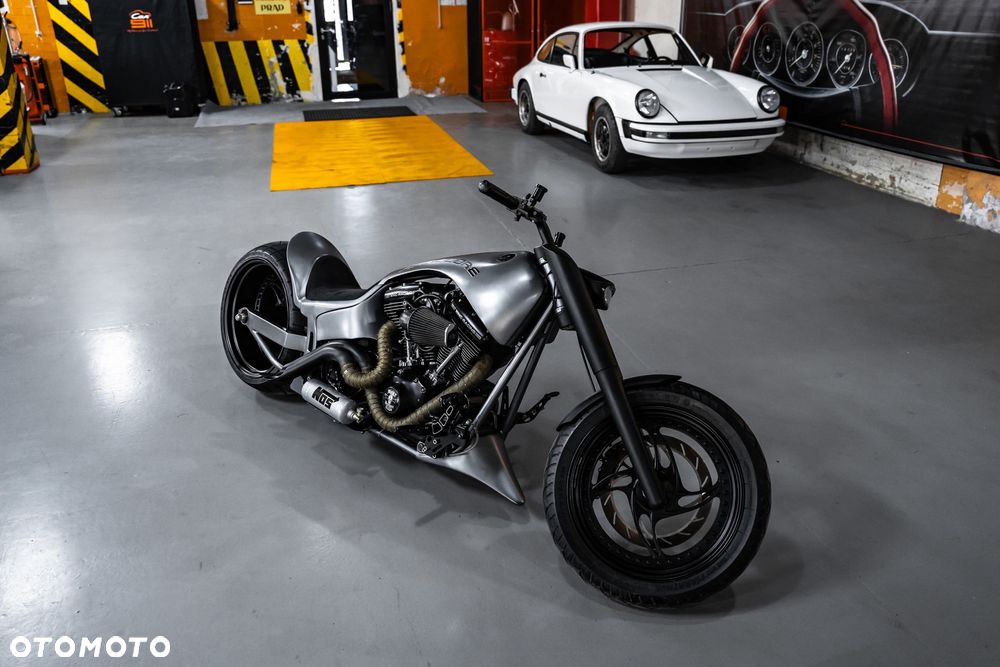 Harley-Davidson Softail Custom - 7