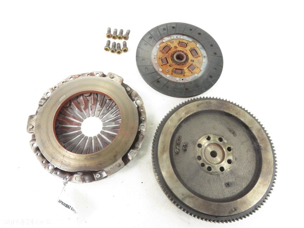 KOŁO ZAMACHOWE KIA SPORTAGE II 2.0 CRDi - 2