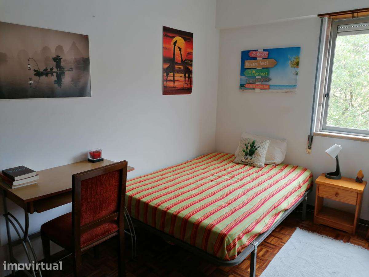Quarto - localizado em Benfica Lisbon - Grande imagem: 4/28