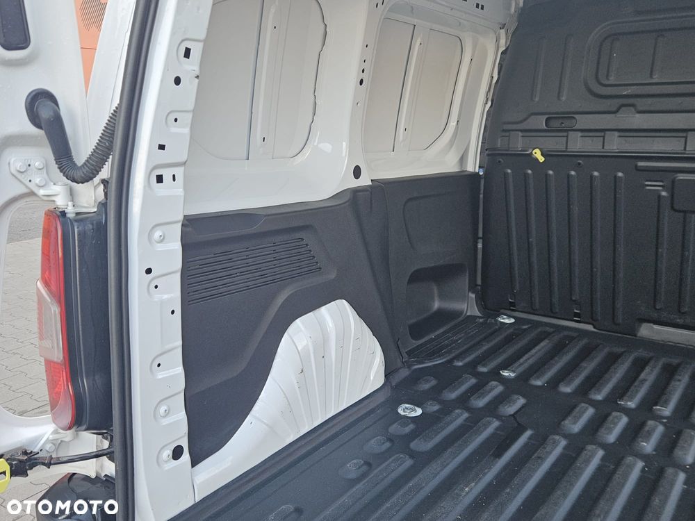 Peugeot Partner - 26