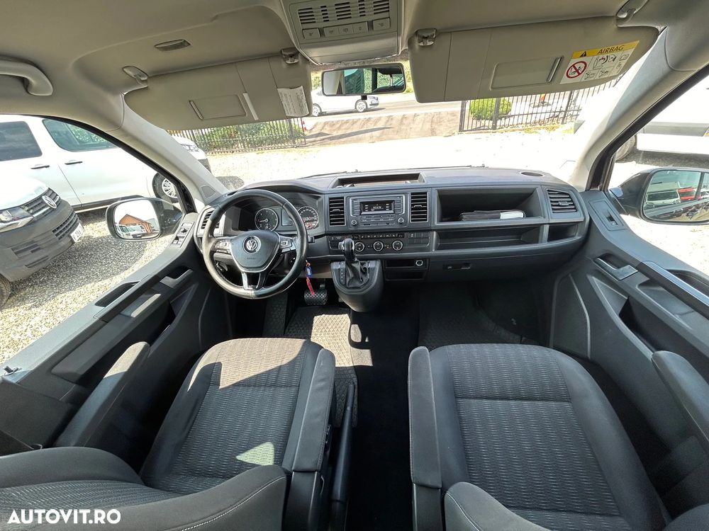 Volkswagen Caravelle - 12