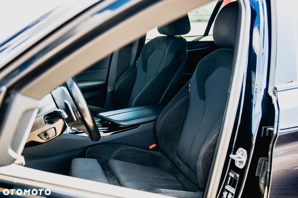 BMW Seria 5 520d xDrive mHEV M Sport sport - 15