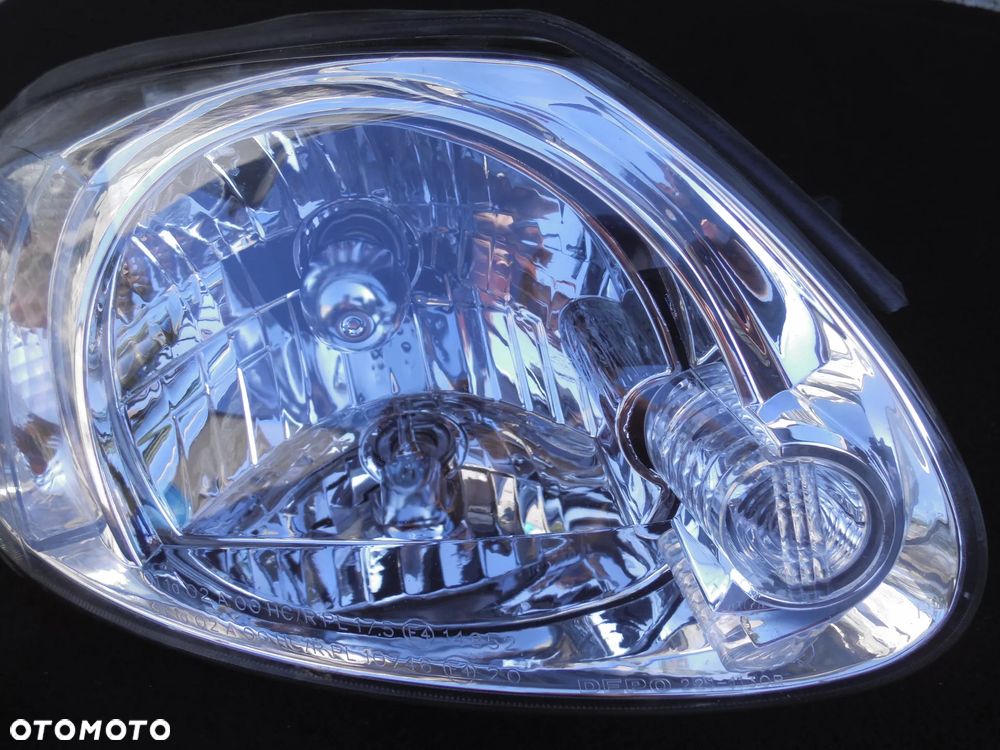 HYUNDAI ACCENT II LAMPA PRAWA REFLEKTOR PRAWY DEPO 221-1130R - 2