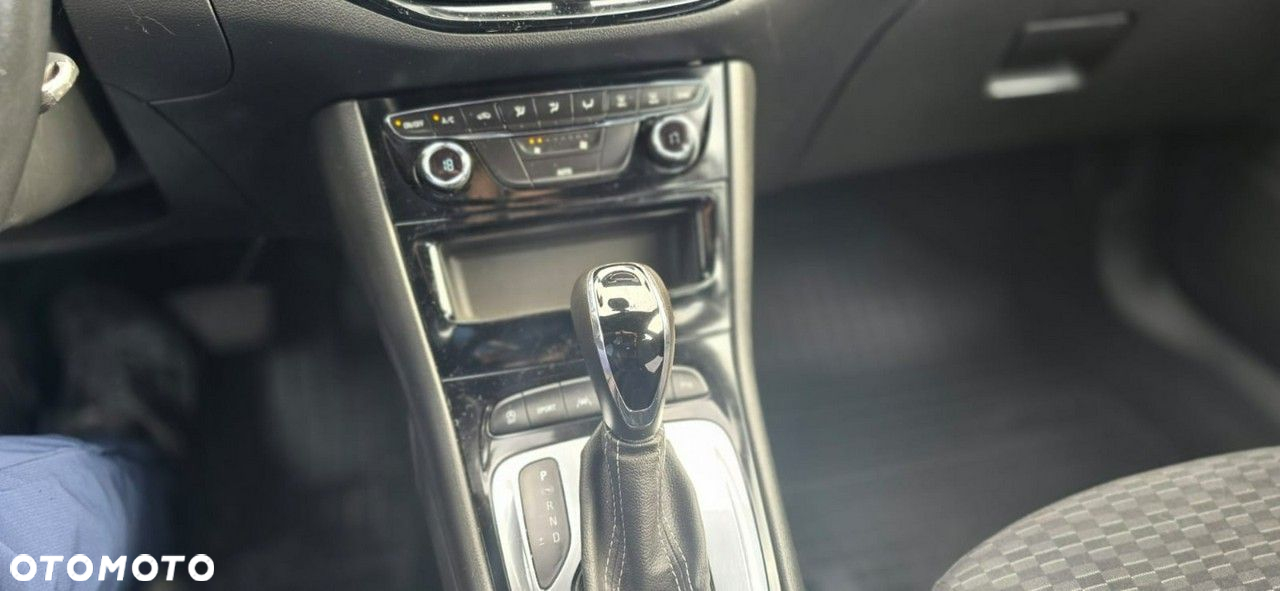 Opel Astra - 16