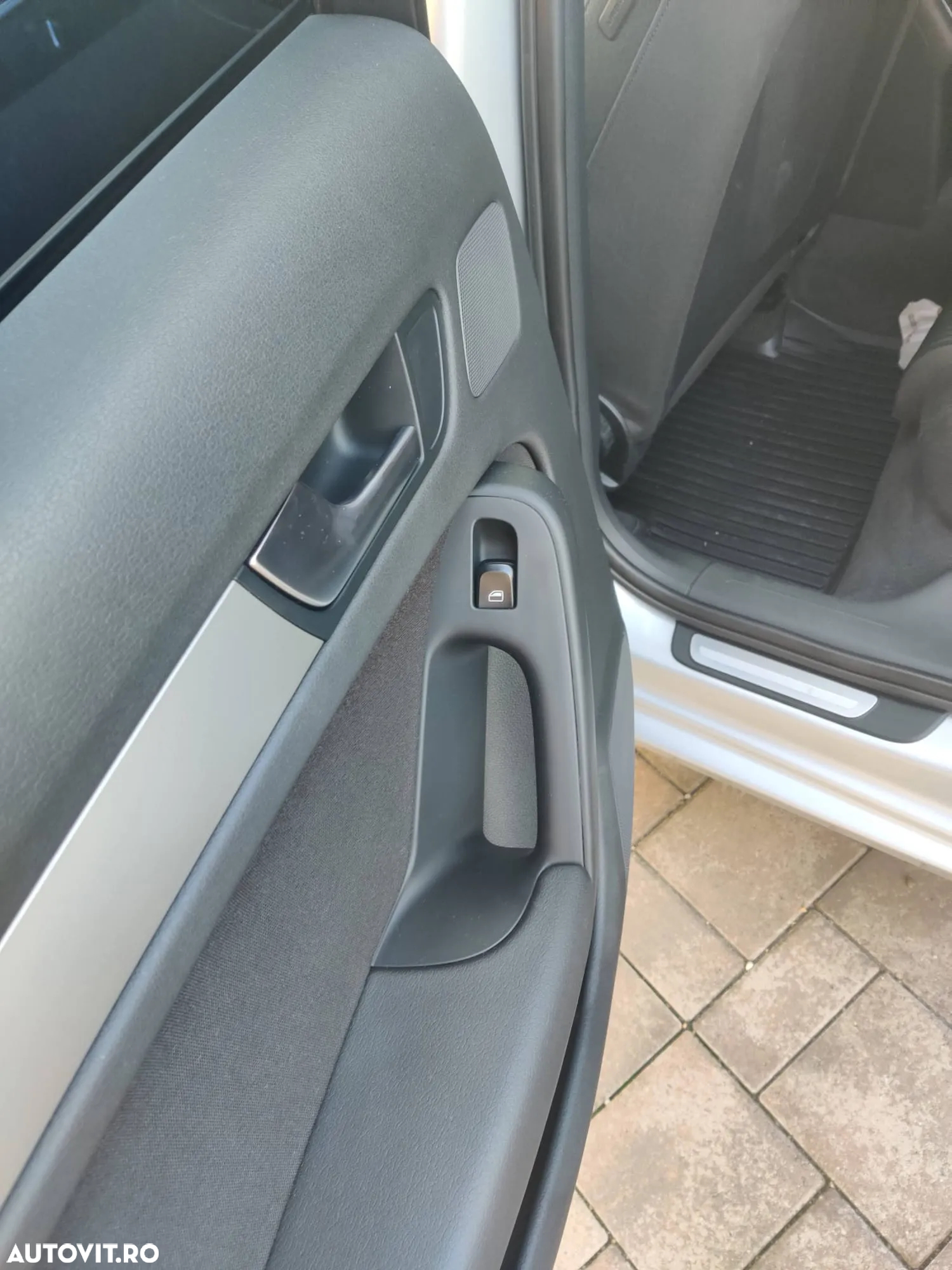 Audi A4 2.0 TDI B8 - 8
