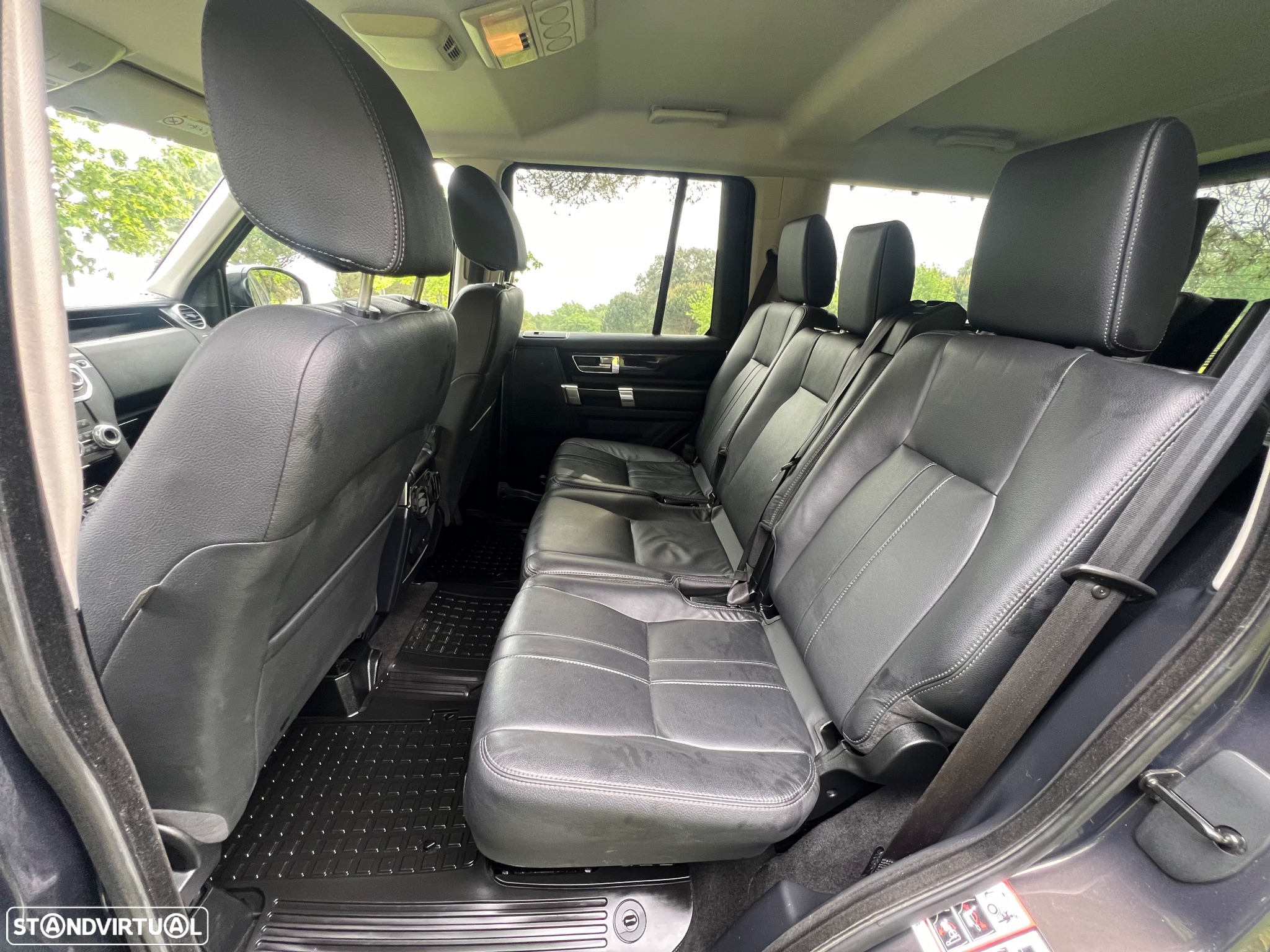 Land Rover Discovery SD V6 HSE - 16