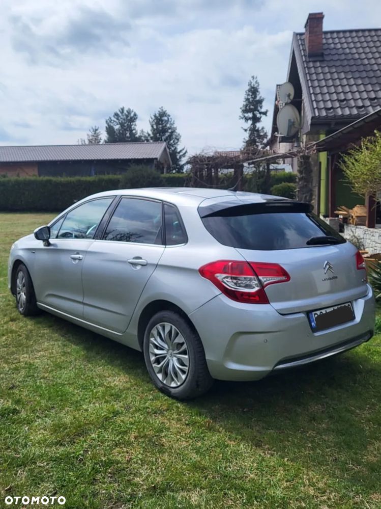 Citroën C4 2.0 HDi Exclusive - 6