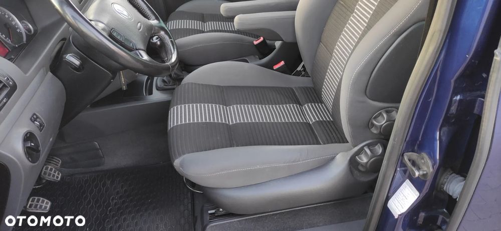 Volkswagen Sharan - 15