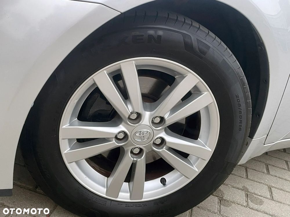 Toyota Avensis Touring Sports 1.8 Edition-S - 30