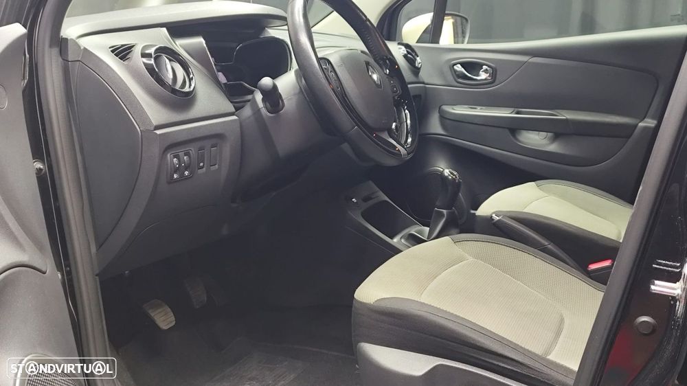 Renault Captur 1.5 dCi Exclusive - 11