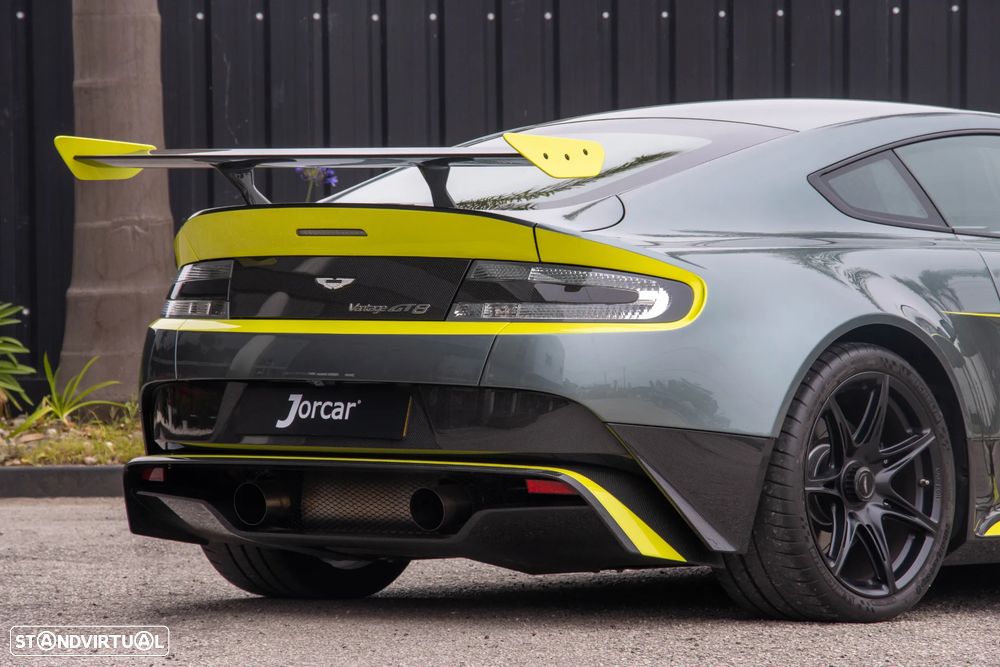 Aston Martin Vantage Coupe GT8 - 23