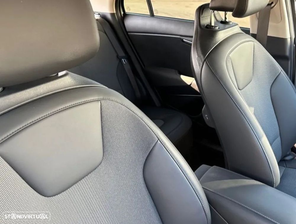 Kia Niro 1.6 GDi HEV Tech - 2