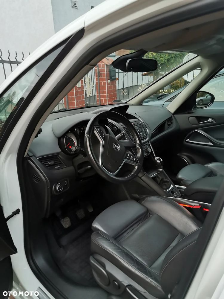 Opel Zafira 2.0 CDTI Cosmo EcoFLEX S&S - 25