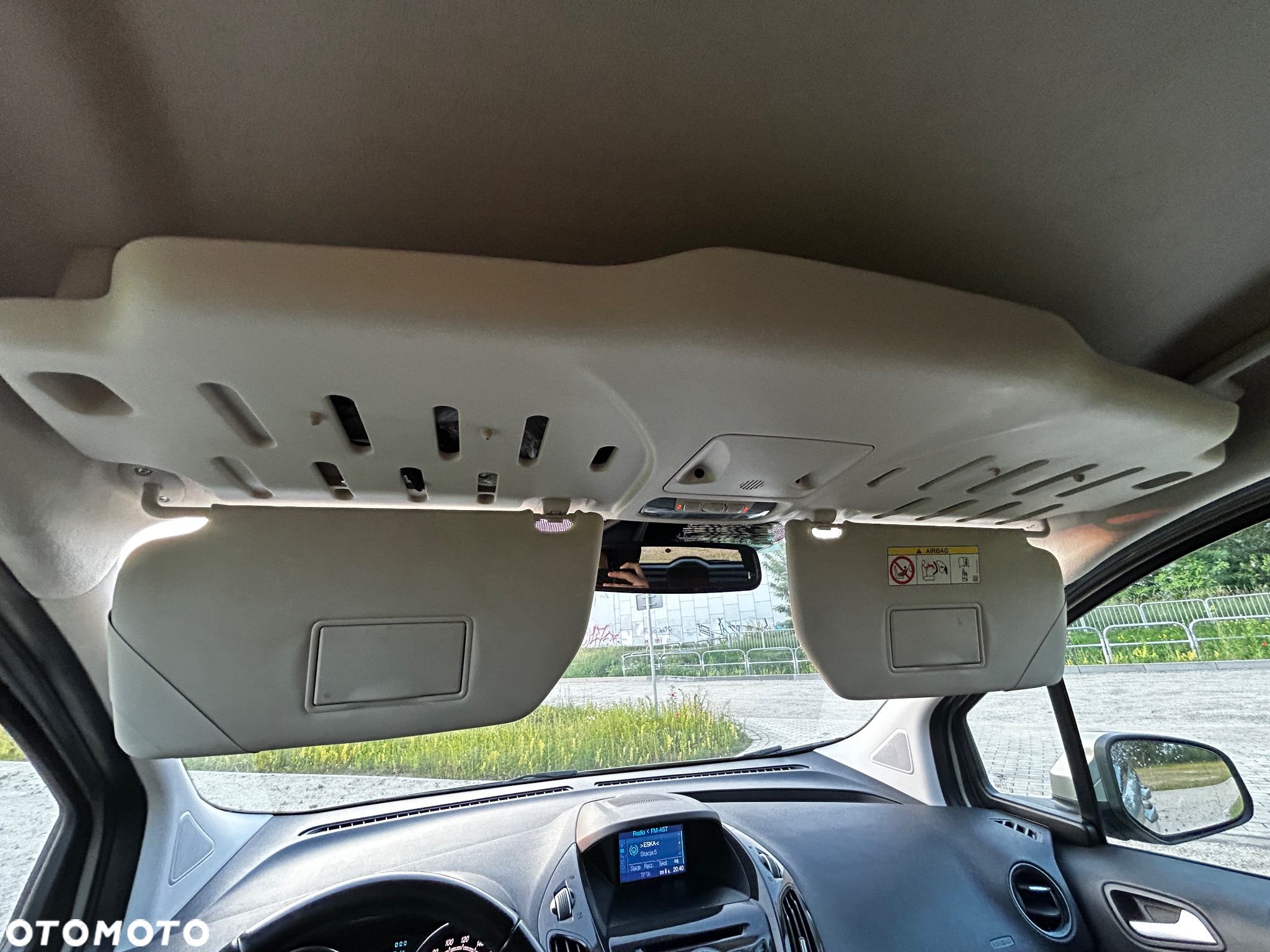 Ford Tourneo Courier 1.5 TDCi Trend - 28