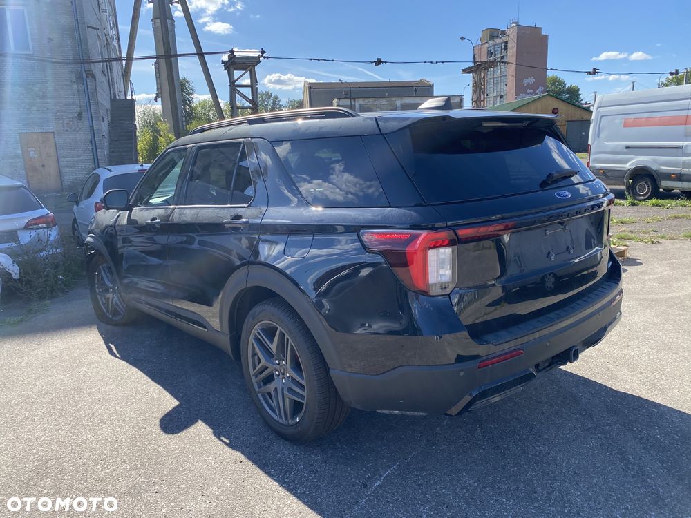 Ford Explorer - 6