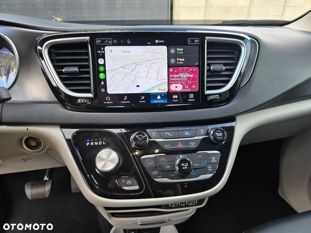 Chrysler Pacifica - 20