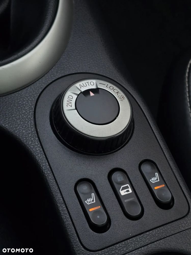 Nissan Qashqai 2.0 4x4 Tekna - 29