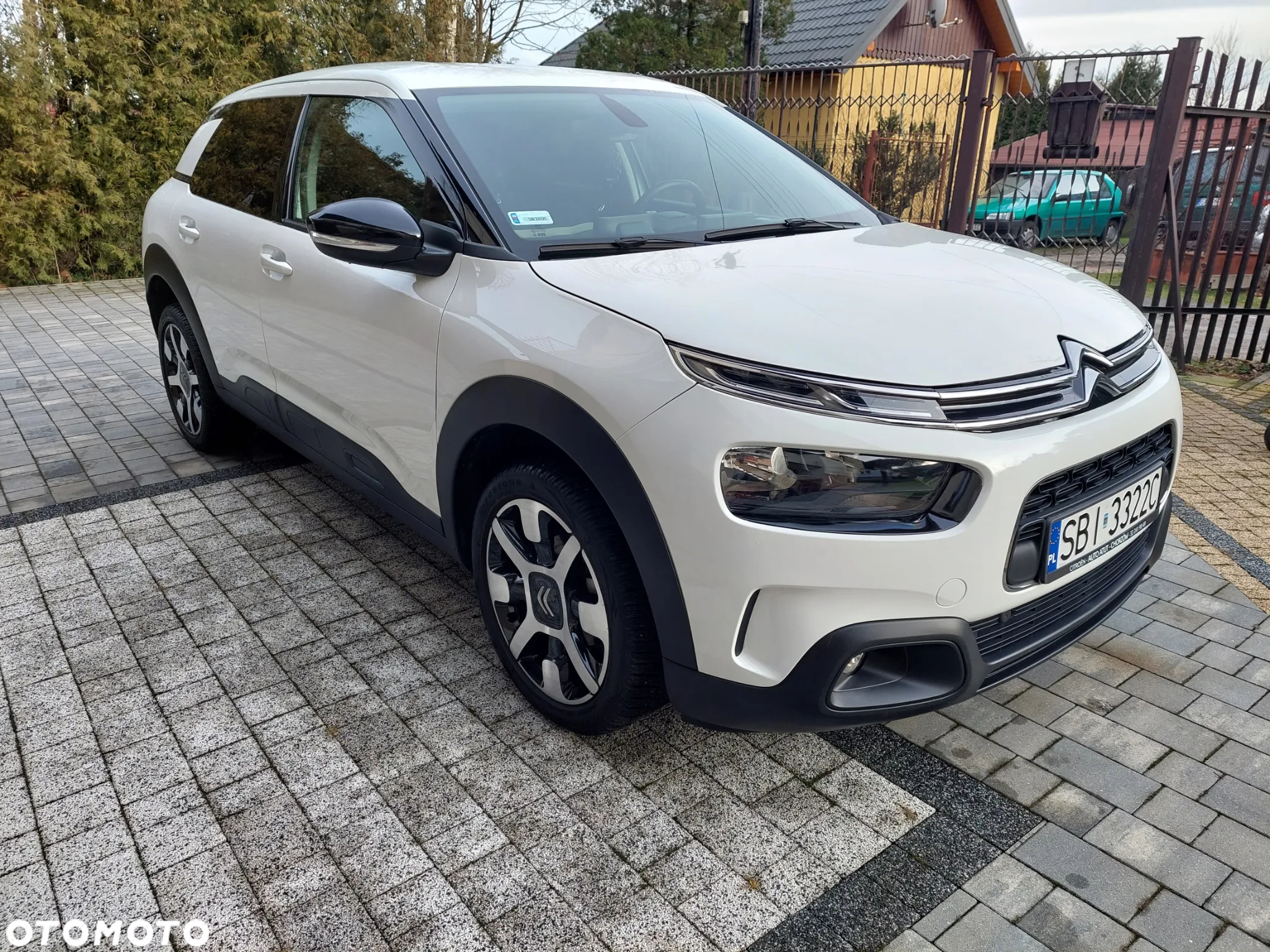 Citroën C4 Cactus 1.2 PureTech Shine S&S - 4