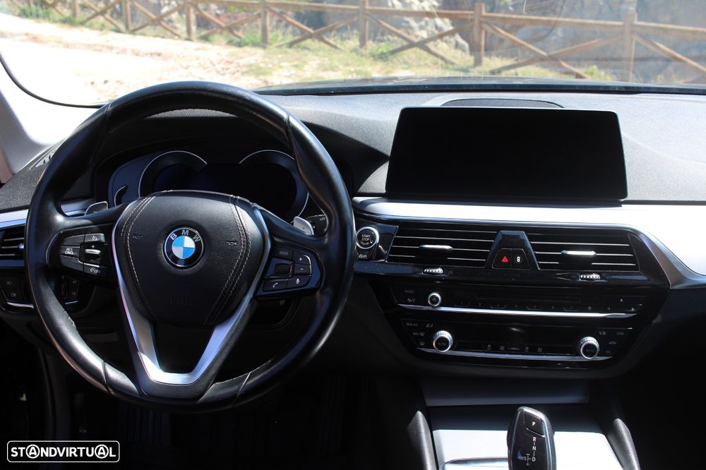 BMW 520 d Auto - 12