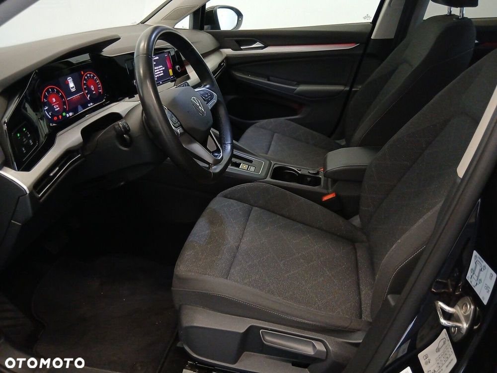 Volkswagen Golf 1.0 eTSI Life DSG - 10