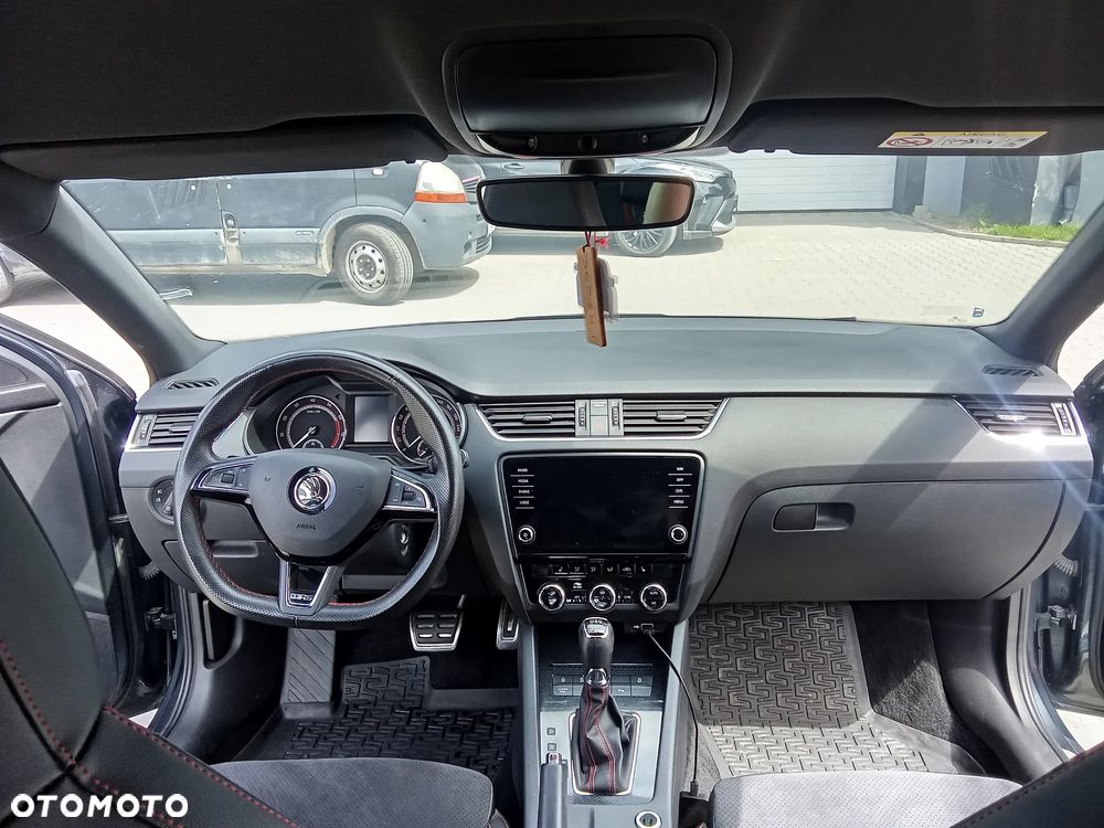 Skoda Octavia 2.0 TSI RS 245 DSG - 14