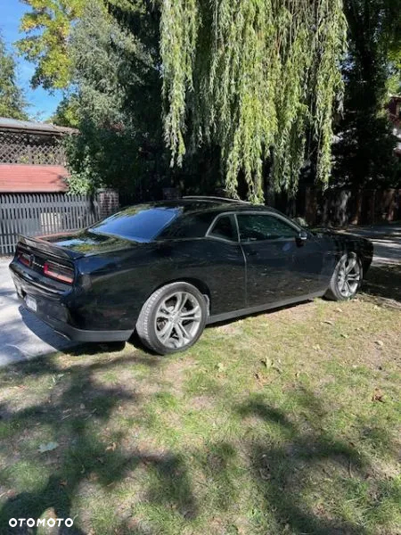 Dodge Challenger - 3