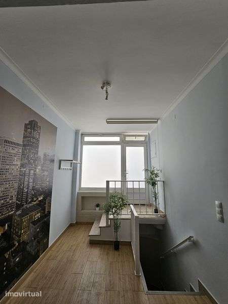 T1 Duplex Apartment in Campolide - Grande imagem: 2/7