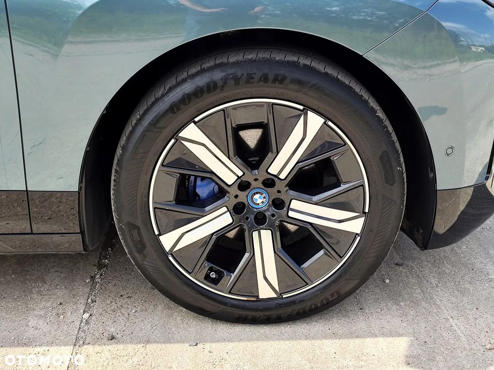 BMW iX xDrive50 111.5kWh Signature - 12
