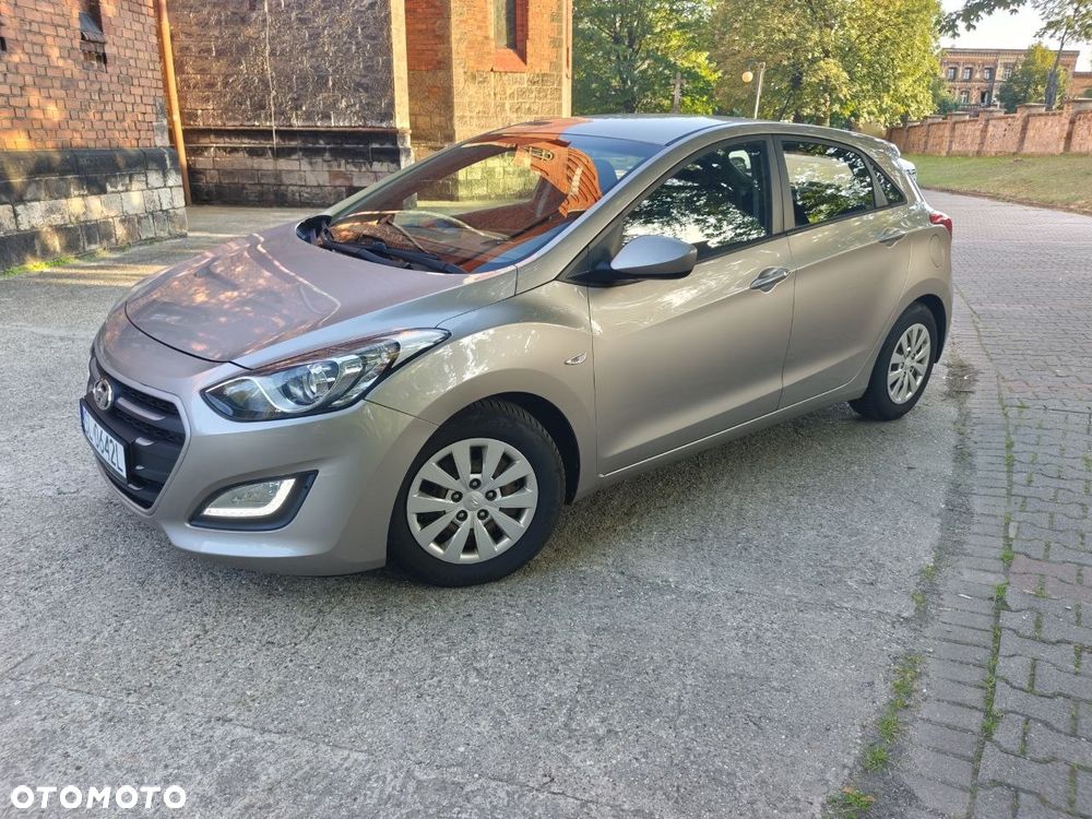 Hyundai i30 1.4 Passion - 2