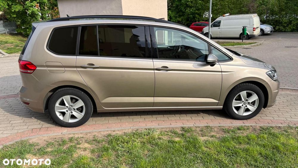 Volkswagen Touran 2.0 TDI BMT Comfortline - 5