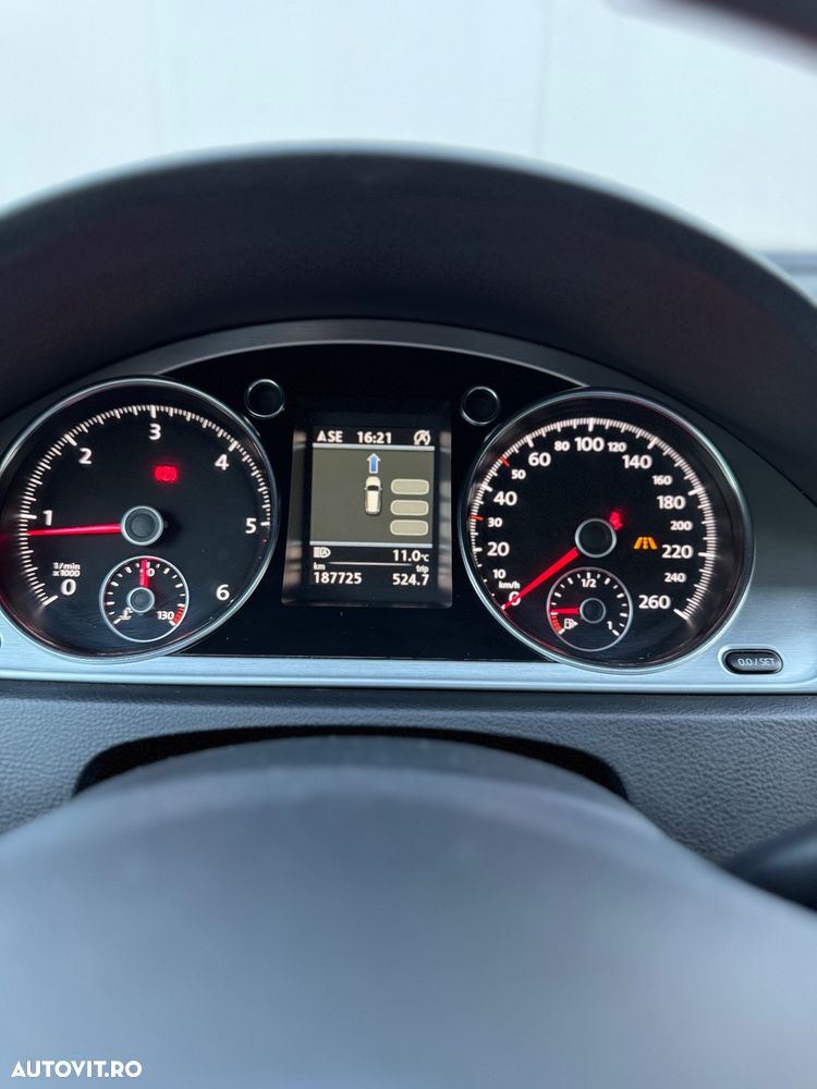 Volkswagen Passat Alltrack - 32