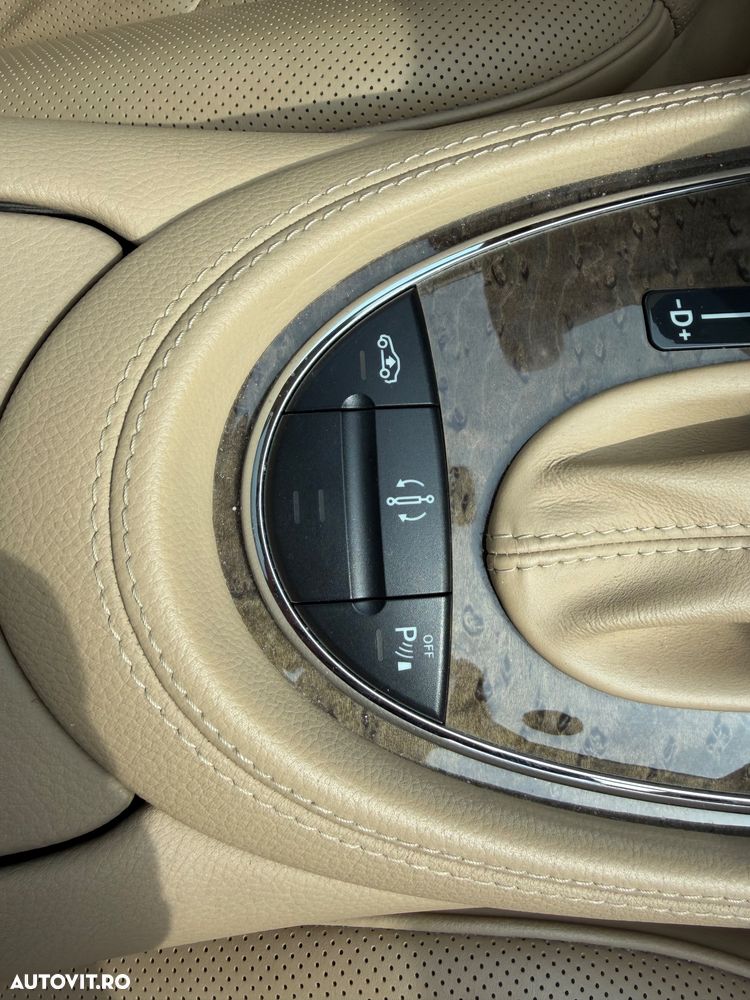 Mercedes-Benz CLS - 13