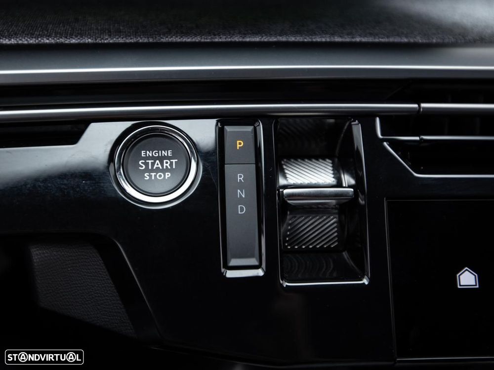 Peugeot E-3008 GT - 20