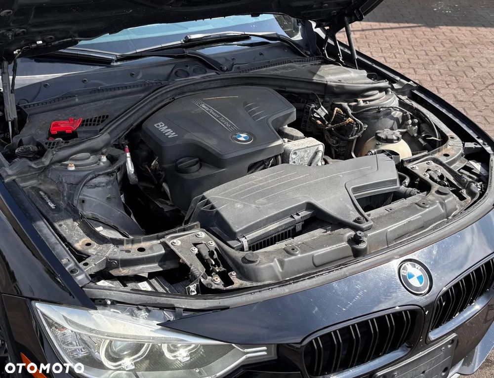 BMW Seria 3 320i xDrive Sport Line - 19