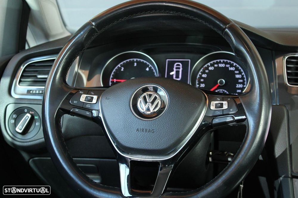 VW Golf Variant 1.6 TDi Highline - 15