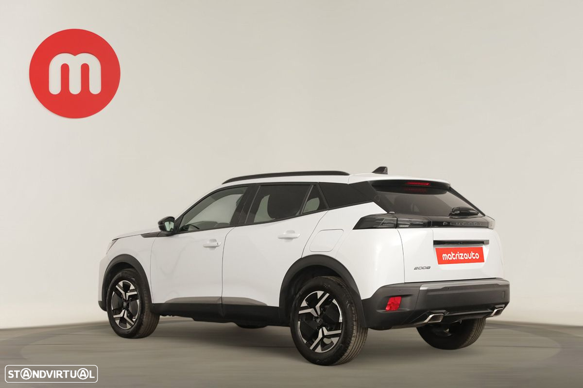 Peugeot 2008 1.2 PureTech Allure EAT8 - 3