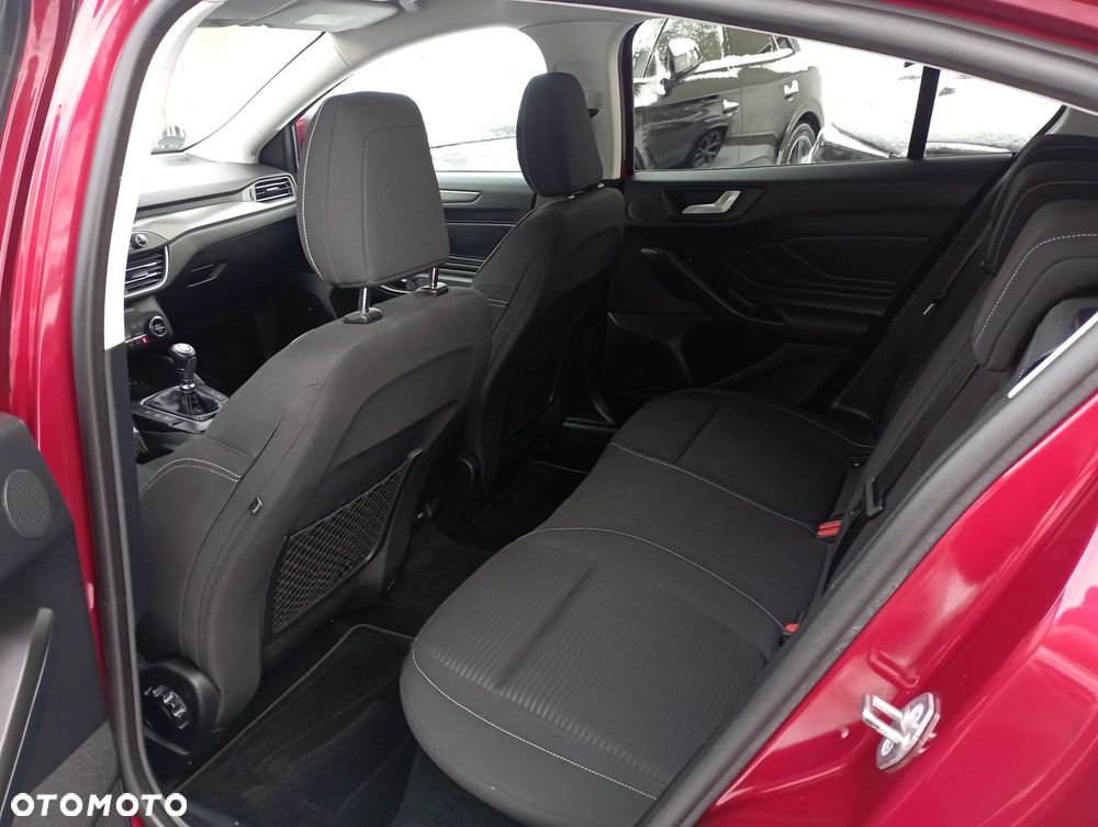 Ford Focus 1.0 EcoBoost Titanium ASS - 11