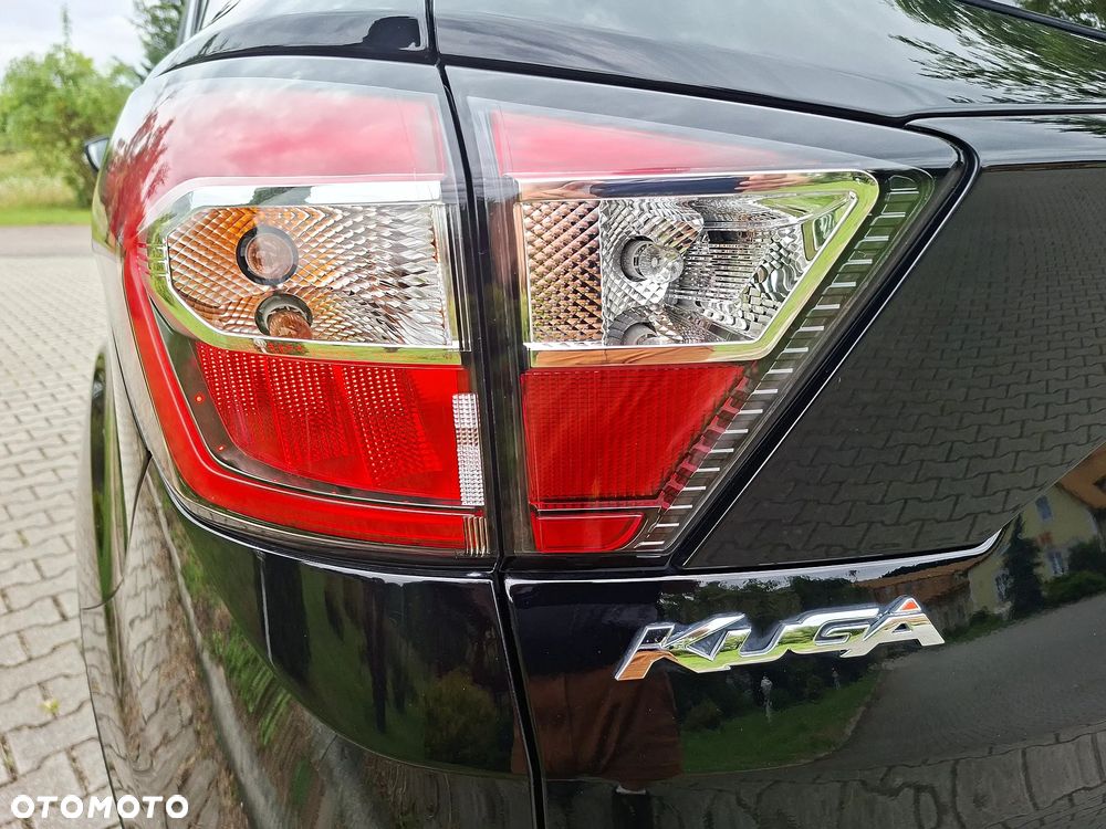 Ford Kuga 1.5 EcoBoost 2x4 Titanium - 20