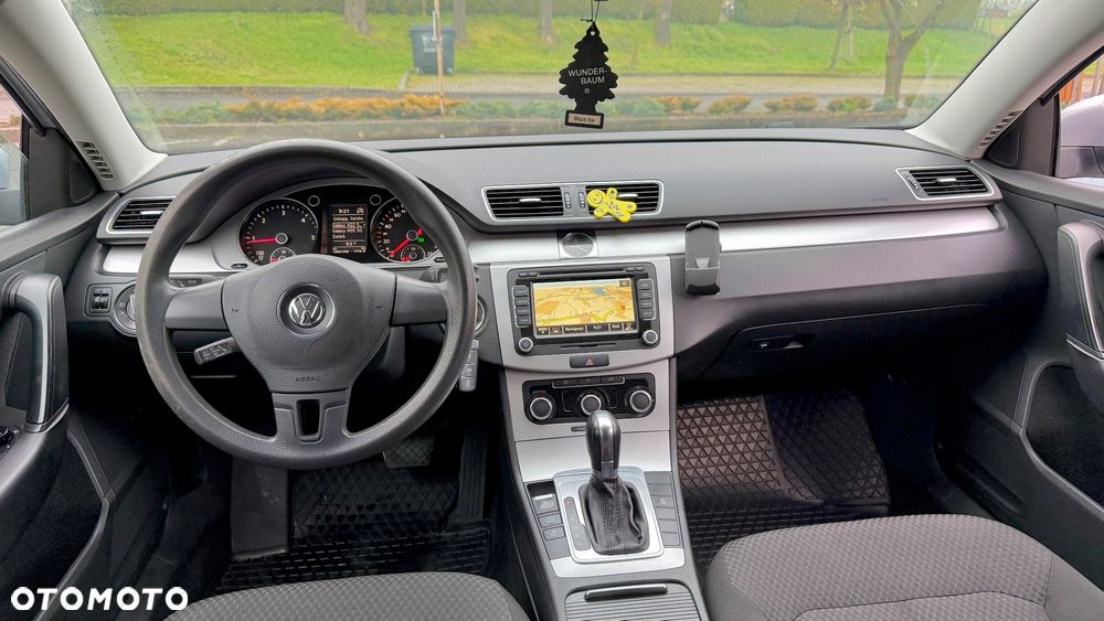 Volkswagen Passat - 5