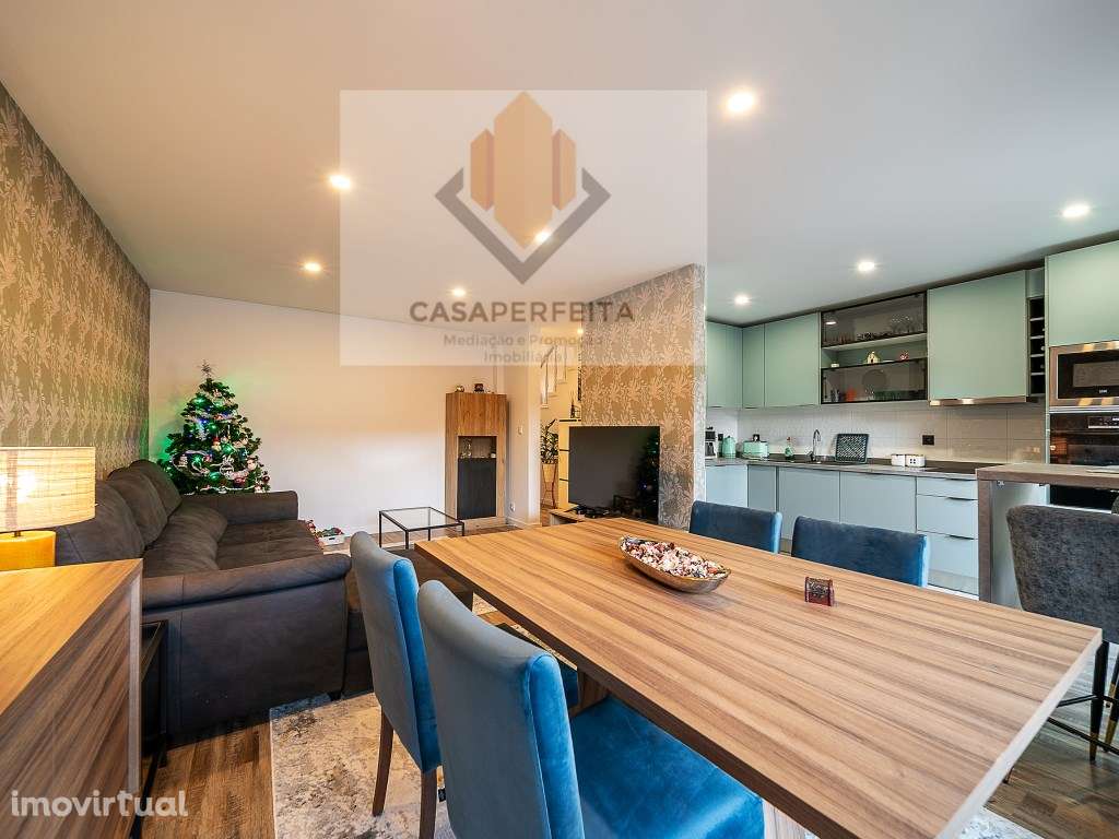 Moradia T3 Renovada com Terraços, Jardim e Box - Mafamude - Próximo... - Grande imagem: 3/37