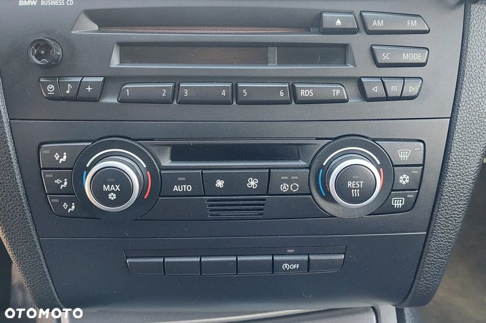 BMW Seria 1 116i - 16