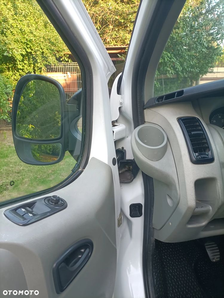 Opel Vivaro - 14