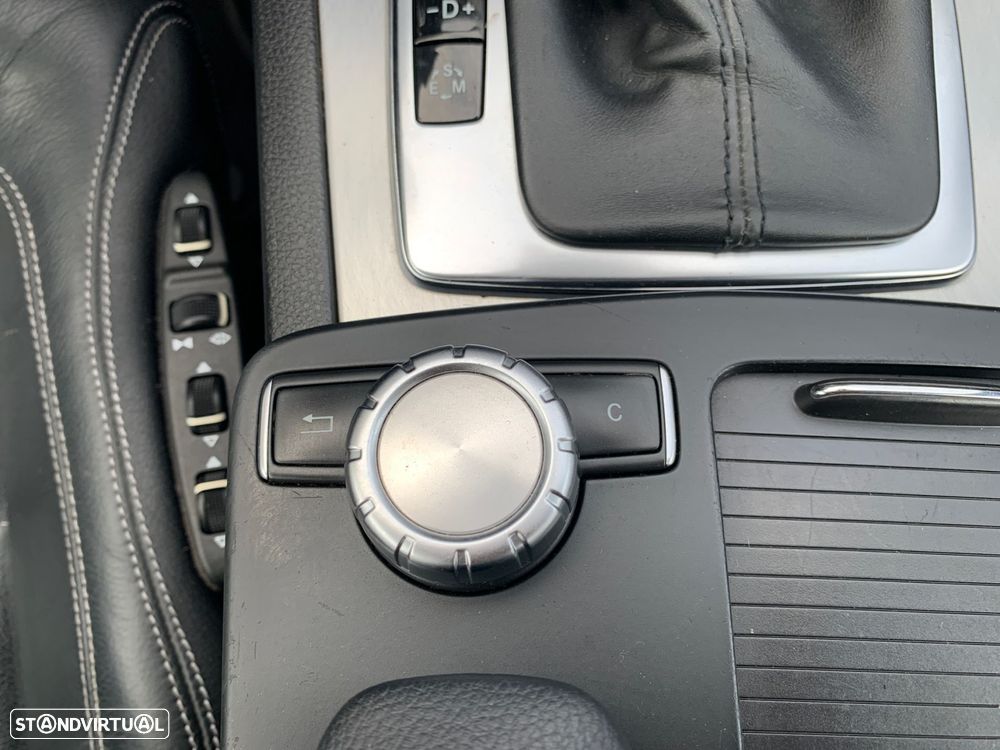 Mercedes-Benz E 220 CDI Avantgarde BlueEfficiency Auto. - 31